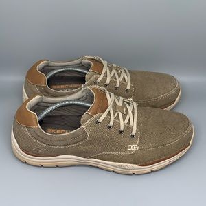 Sketchers Relaxed Fit Memory Foam Shoes‎ Men’s Sz 12